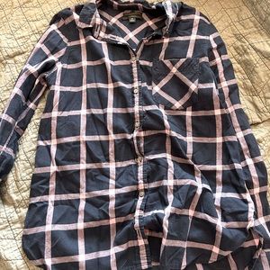 J.Crew classic fit women’s lightweight flannel navy/lilac